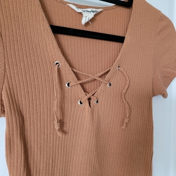 Urban Heritage - small - brown lace up fitted tshirt - Picture 4 of 8